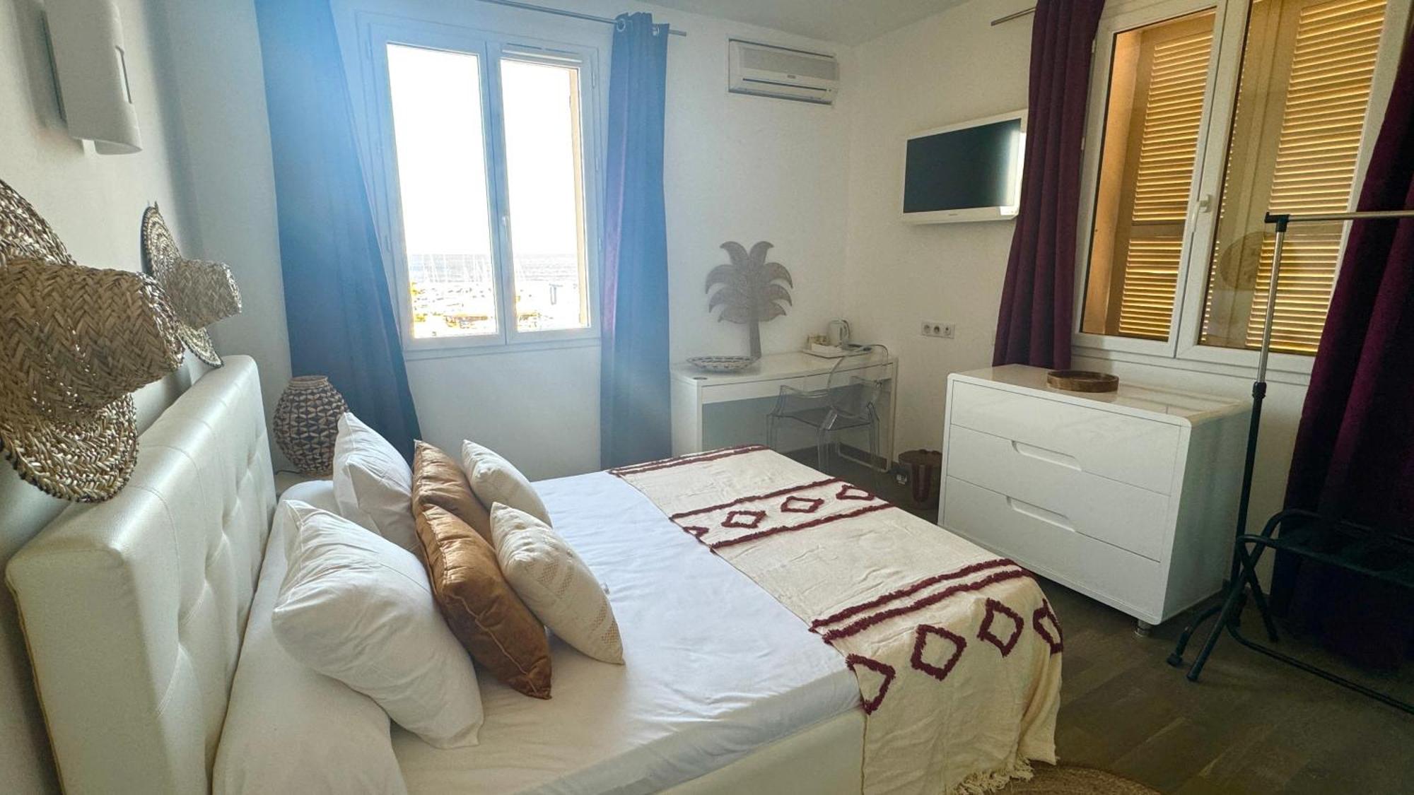 Hotel Les 3 Terrasses ساري سولينزارا المظهر الخارجي الصورة